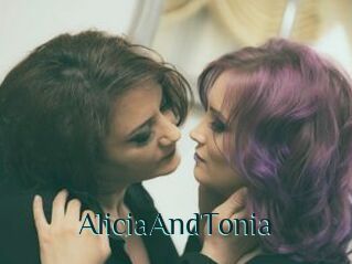 AliciaAndTonia