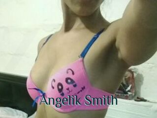 Angelik_Smith