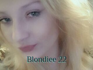 Blondiee_22