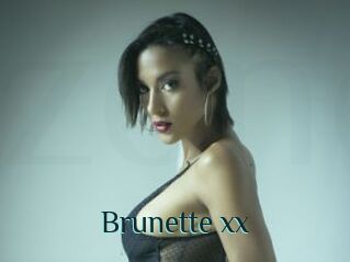 Brunette_xx