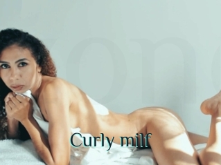 Curly_milf