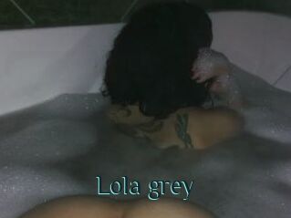 Lola_grey