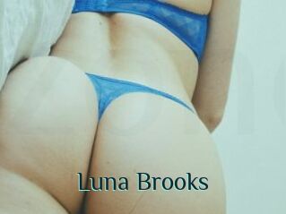 Luna_Brooks