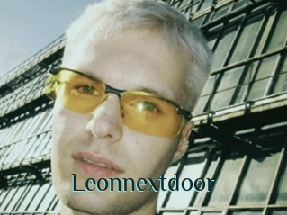 Leonnextdoor