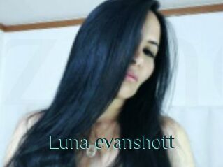 Luna_evanshott