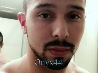 Onyx44