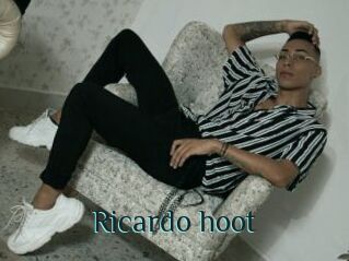 Ricardo_hoot