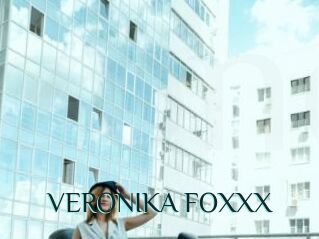 VERONIKA_FOXXX