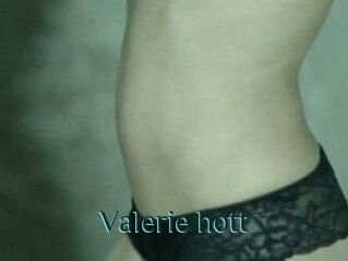 Valerie_hott