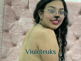 Violeteuks